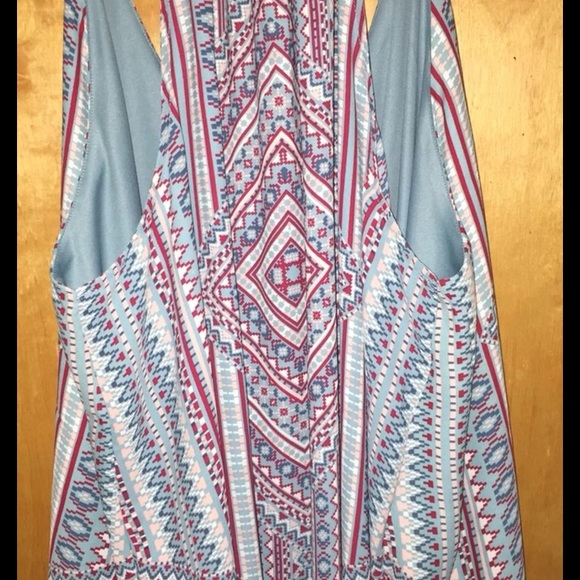 Cute New Top - Picture 1 of 3